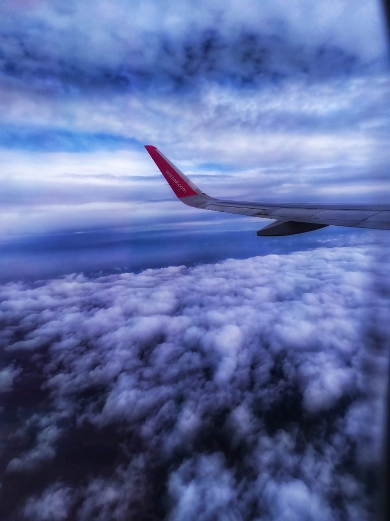 צילום שמיים מתוך מטוס